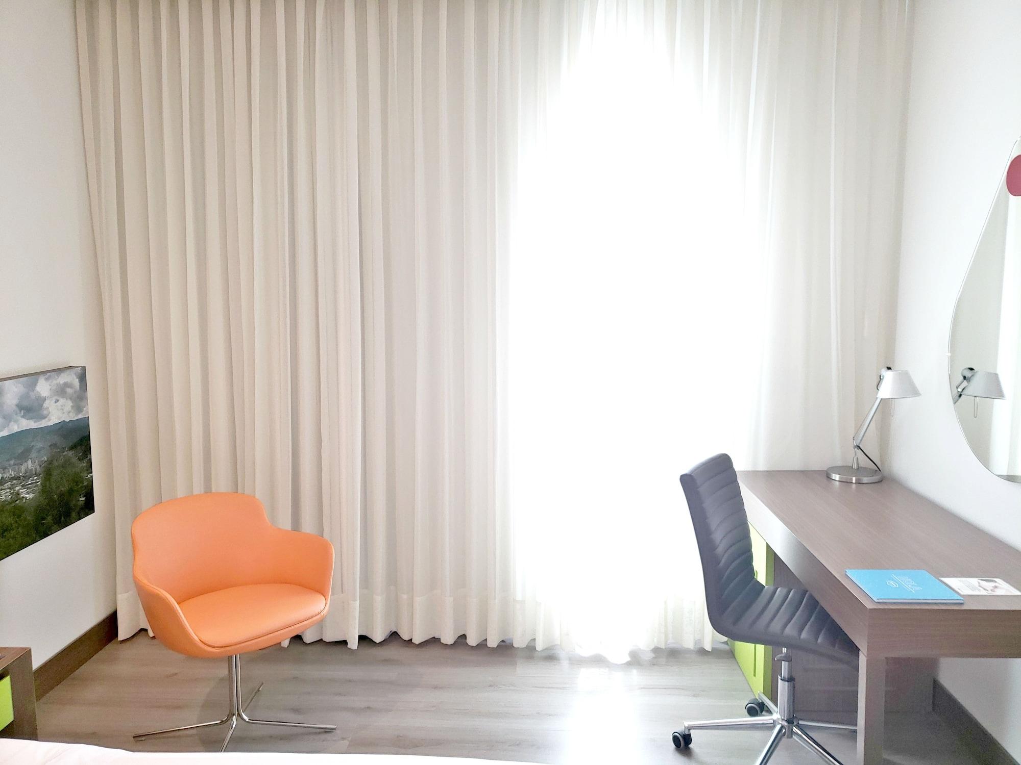 Hotel Hampton By Hilton Yopal Esterno foto