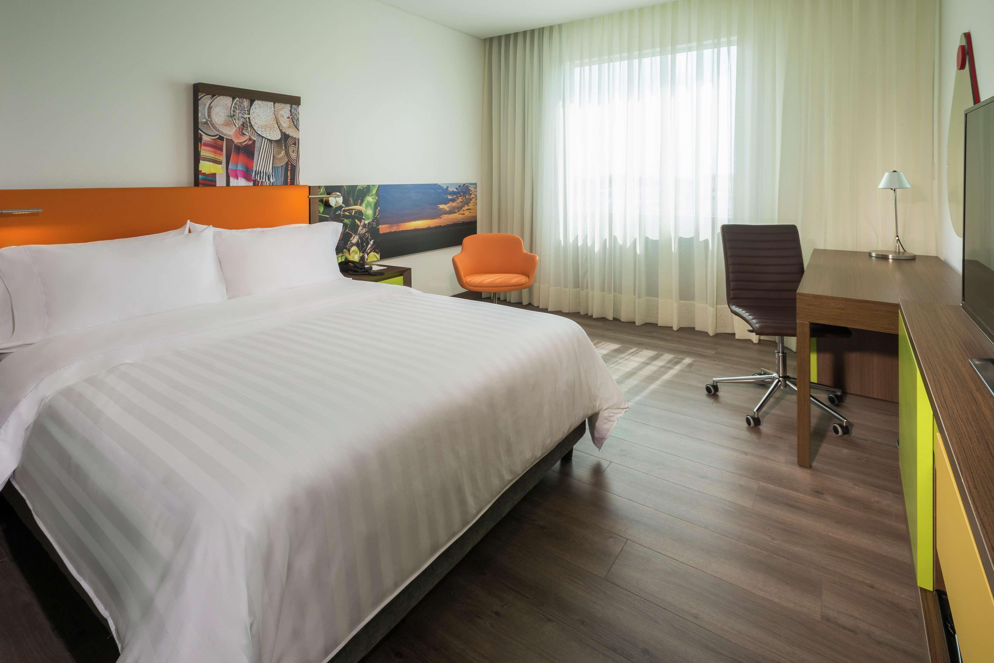Hotel Hampton By Hilton Yopal Esterno foto