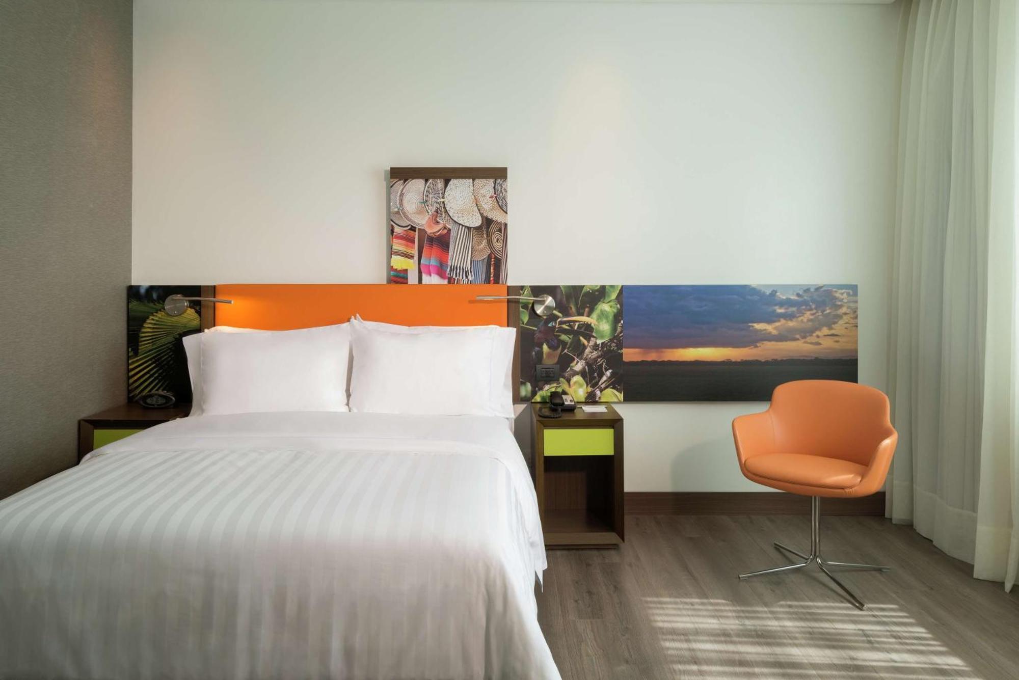 Hotel Hampton By Hilton Yopal Esterno foto