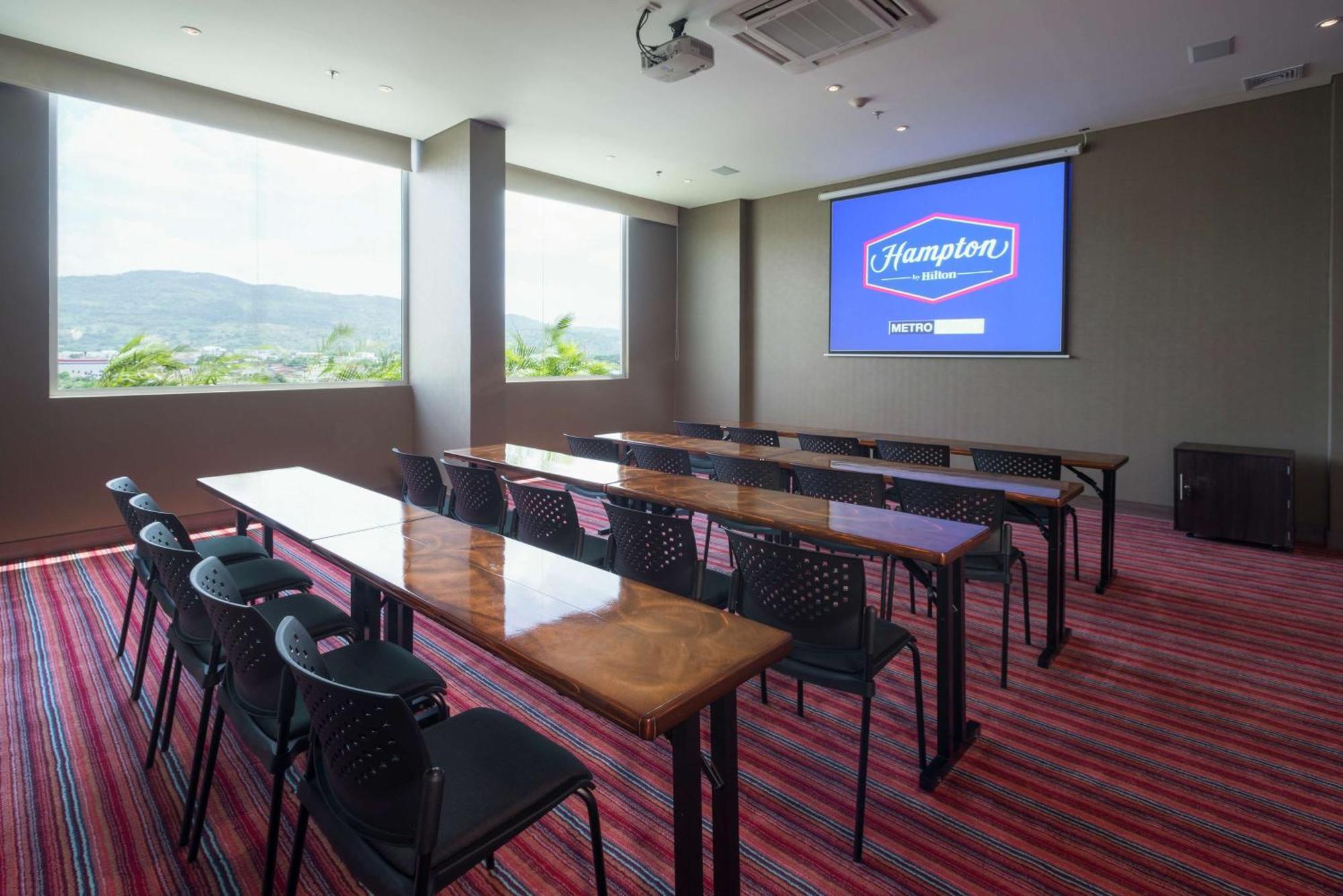 Hotel Hampton By Hilton Yopal Esterno foto