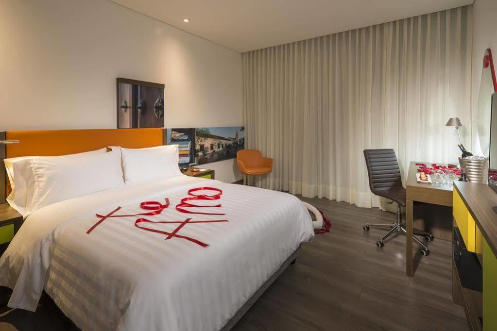 Hotel Hampton By Hilton Yopal Esterno foto